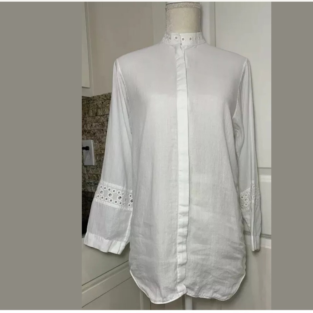 CHLOE Milk White Eyelet High Neck Button down